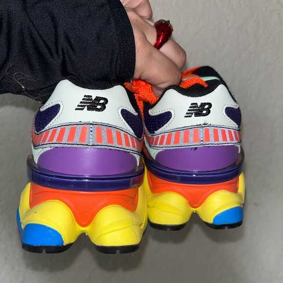 New Balance 9060
Prism Purple - Picture 6 of 9